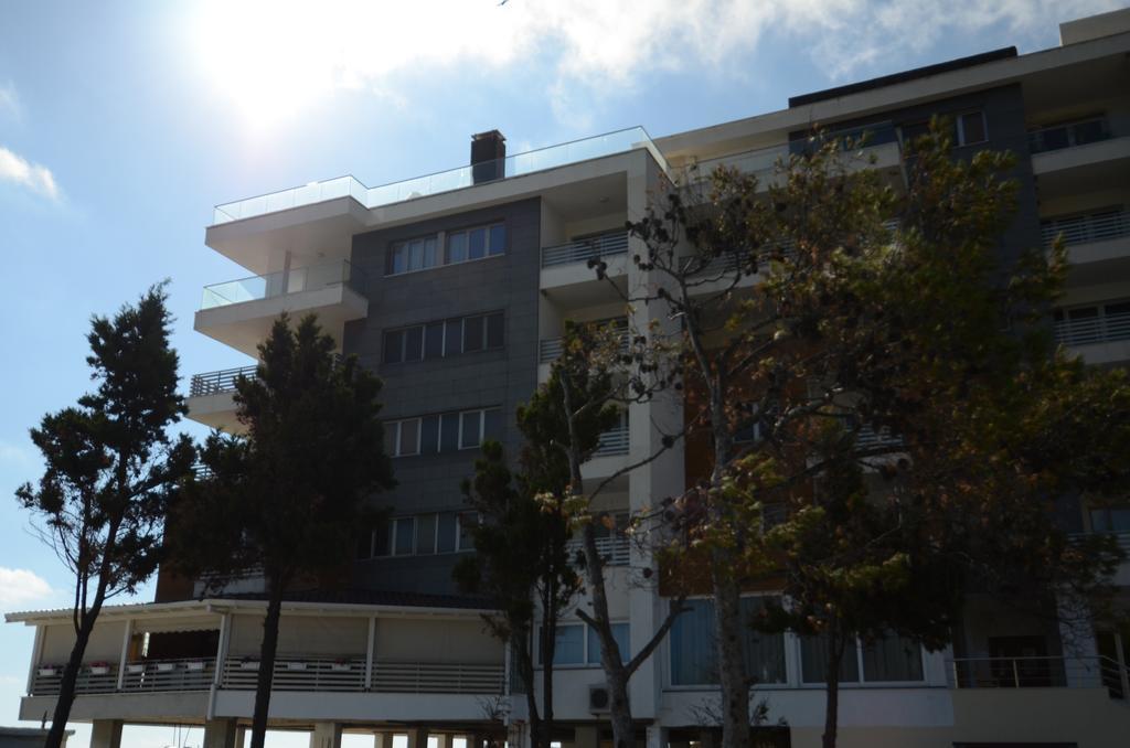 West Beach Apartment Dıraç Dış mekan fotoğraf