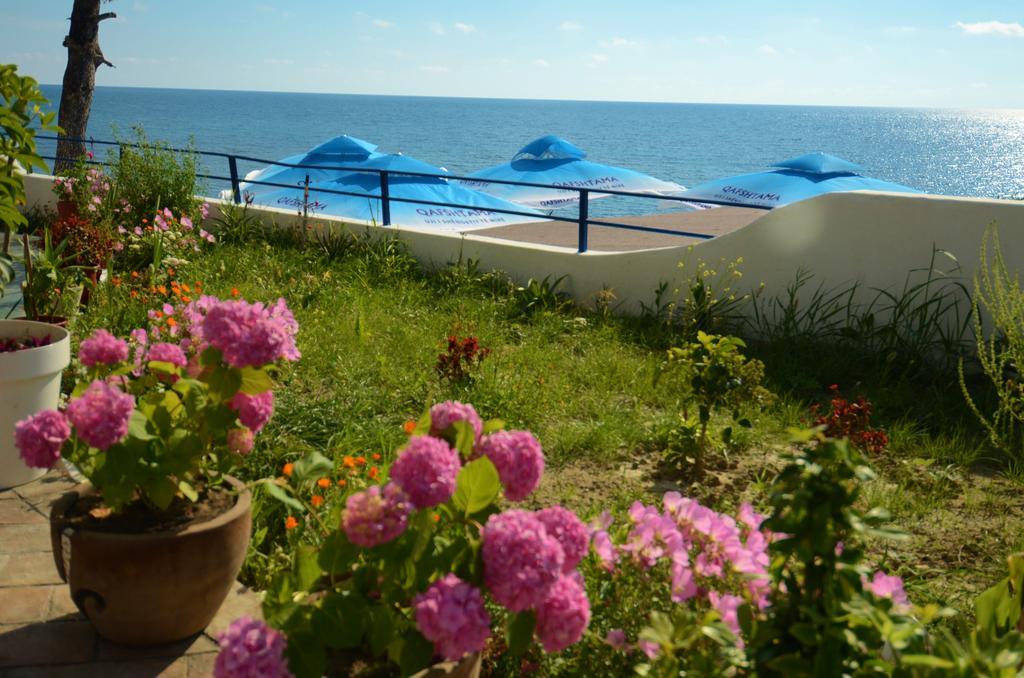 West Beach Apartment Dıraç Dış mekan fotoğraf