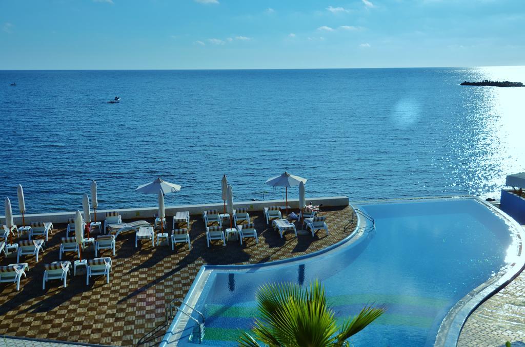 West Beach Apartment Dıraç Dış mekan fotoğraf